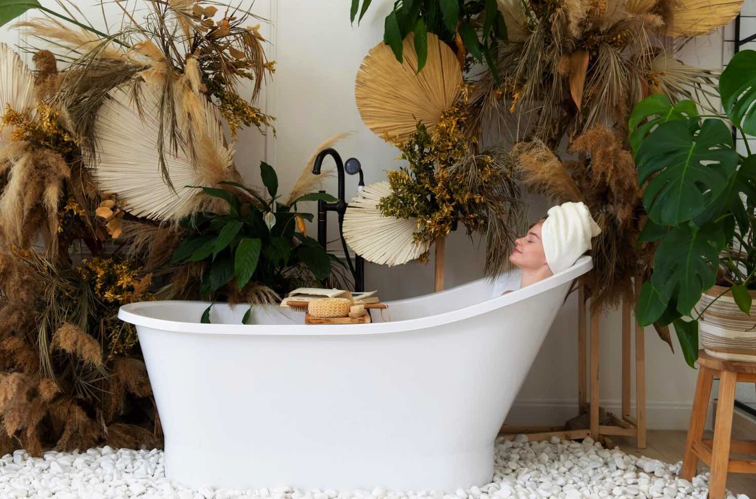 Mike + Ally How much time should you spend in the bathroom? - Bathroom accessories