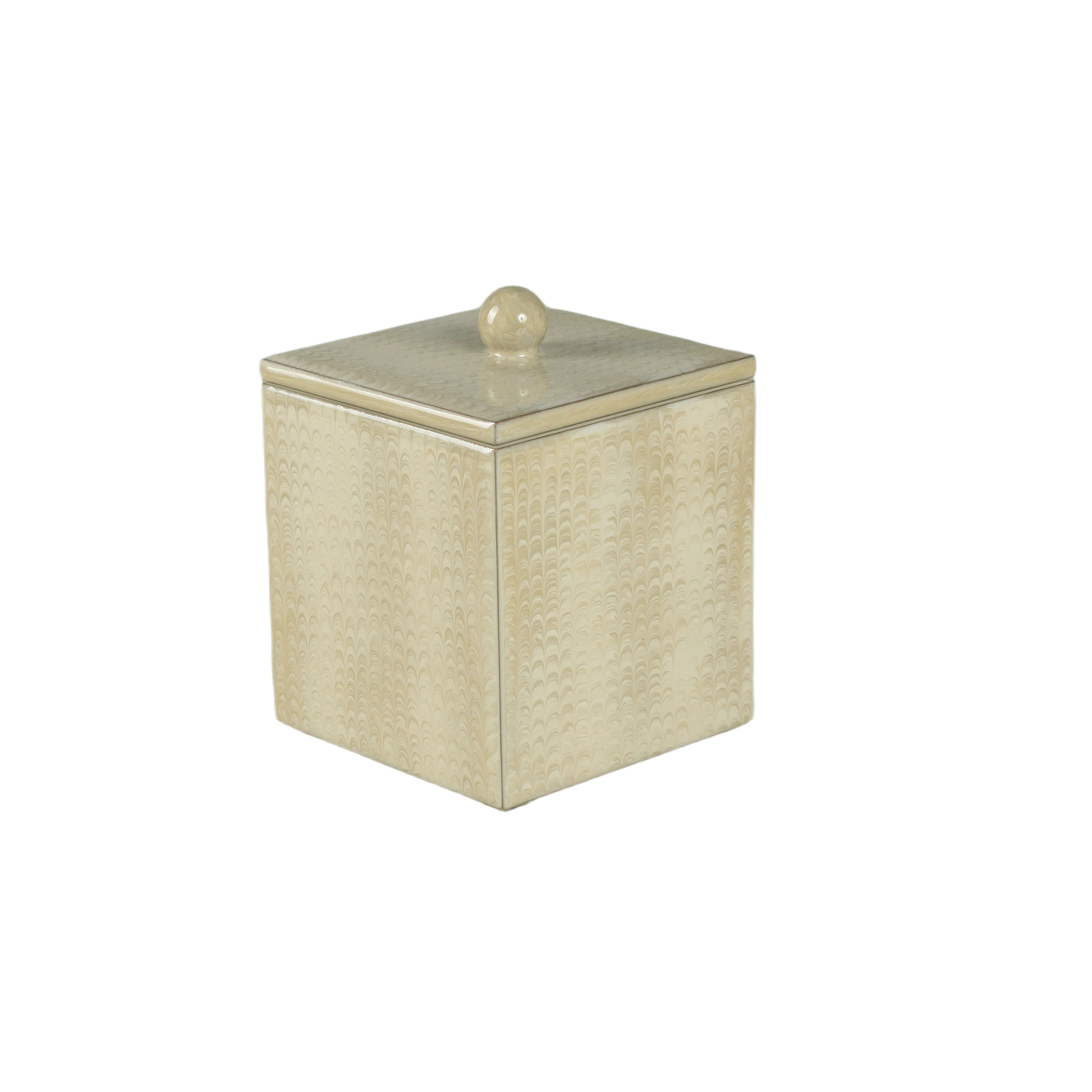 Container with lid in hand enamel twill pattern