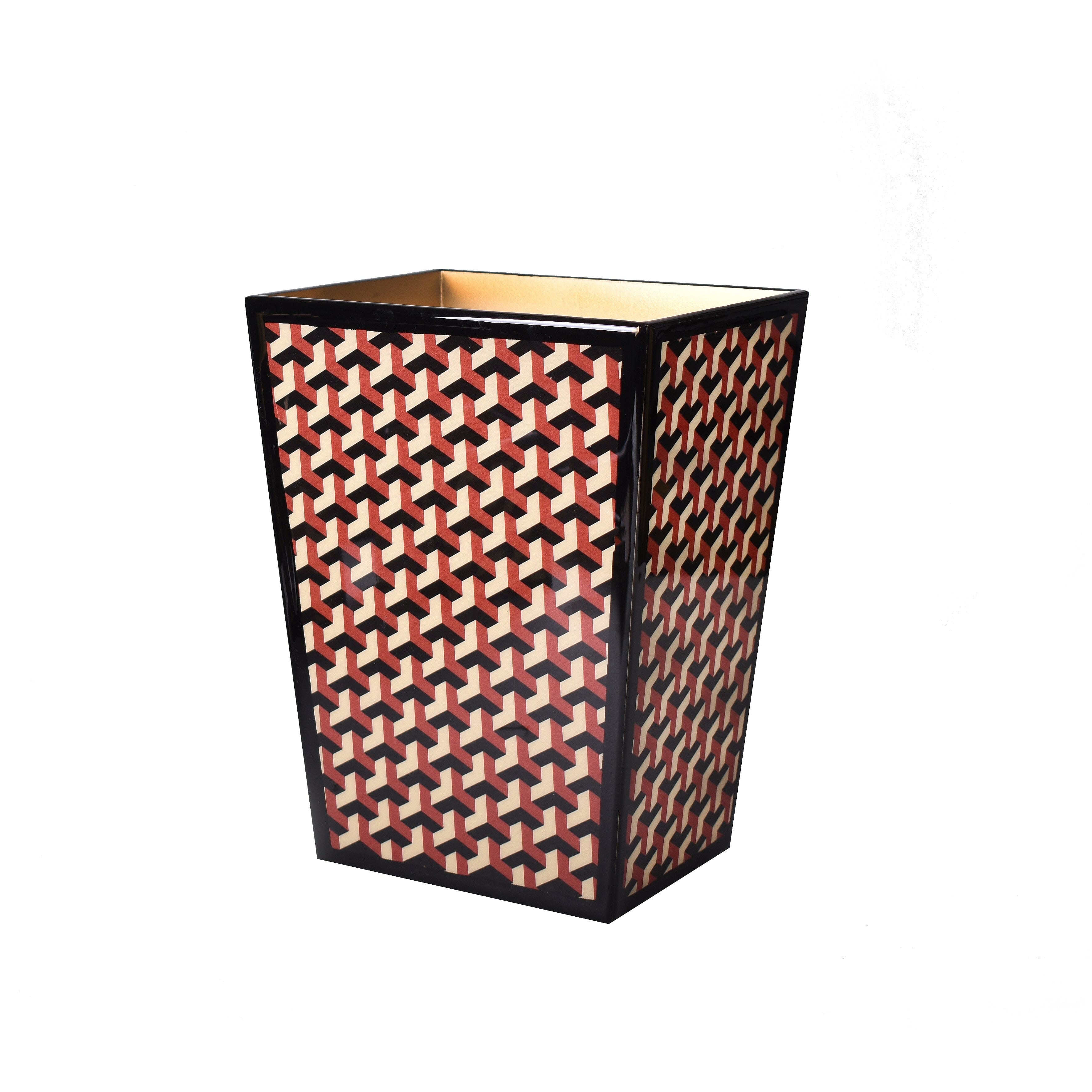 Wastebasket with liner in geometric chevron pattern