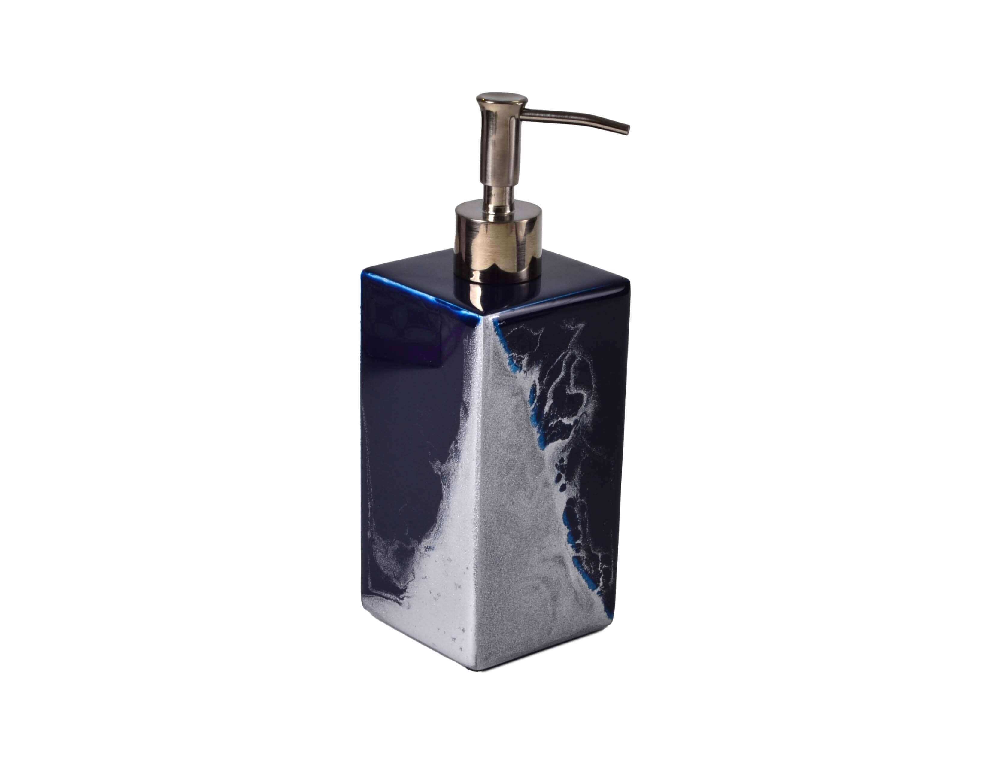 Mike + Ally LAVA Lotion Pump - black