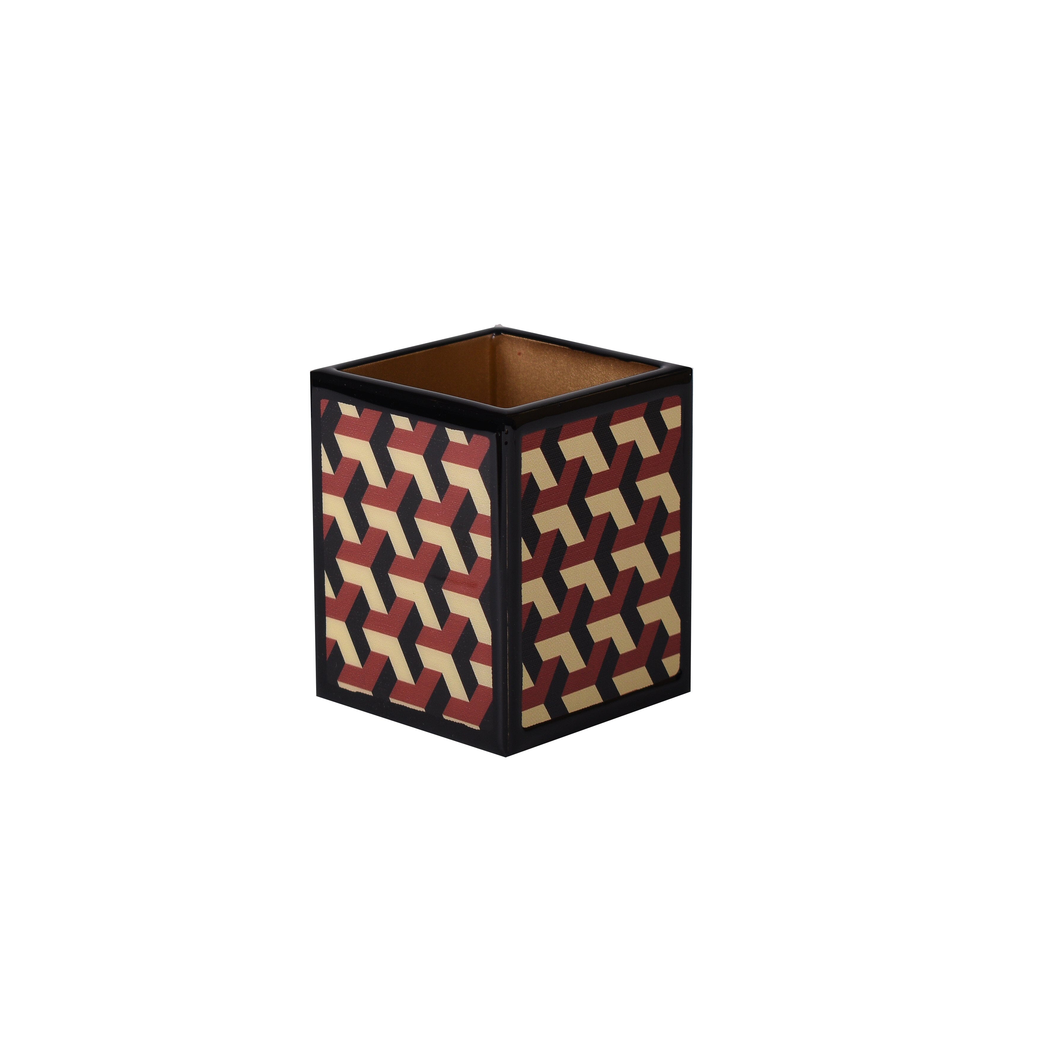 brush cup with iconic chevron design