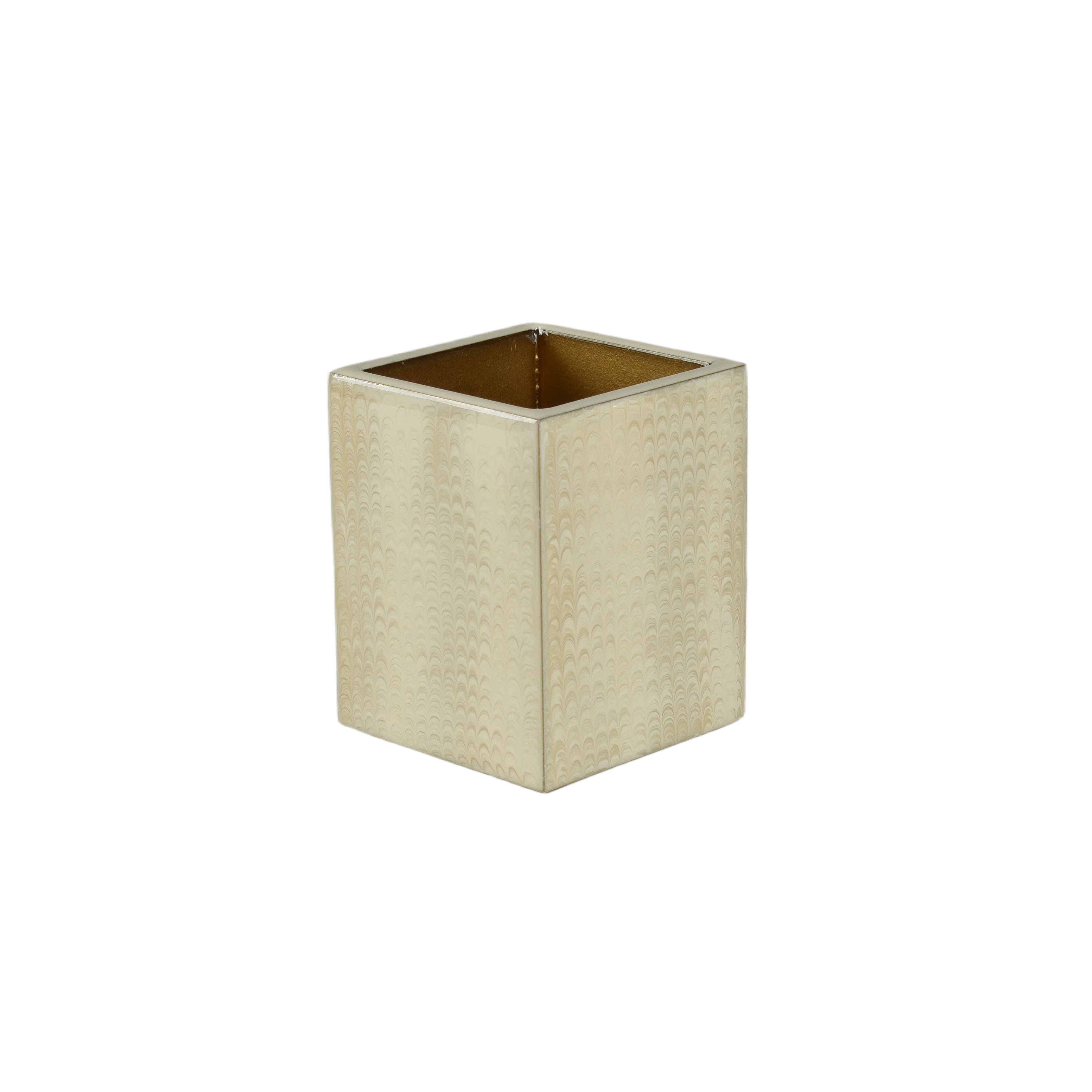 Brush holder with twill 