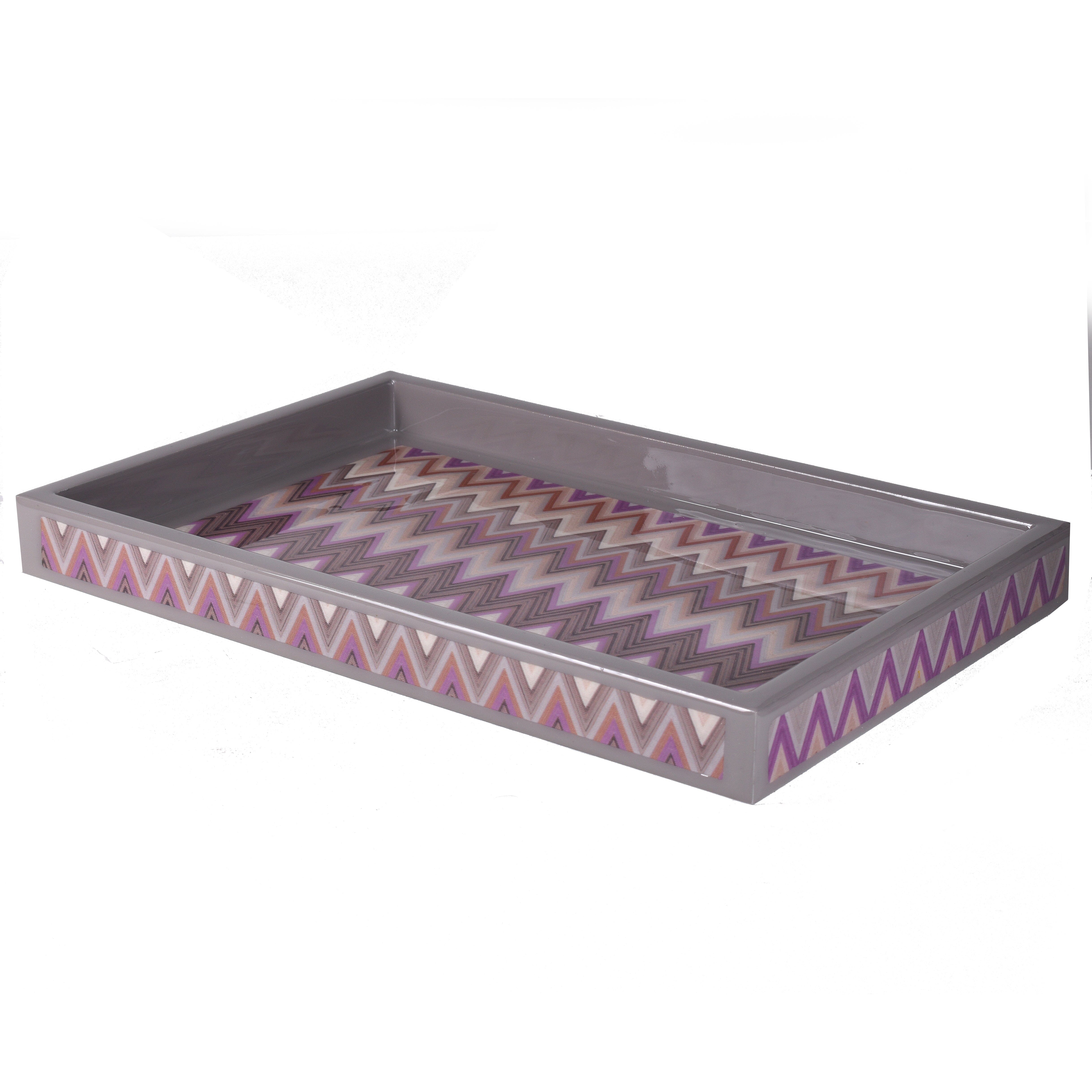 Large tray with overall zig zag pattern